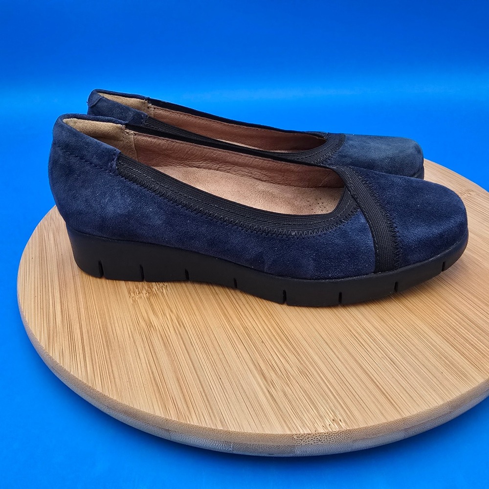 Clarks Womens Navy‎ Suede Leather Slip On Comfort Ballet Flats Shoes Size 6M EUC
